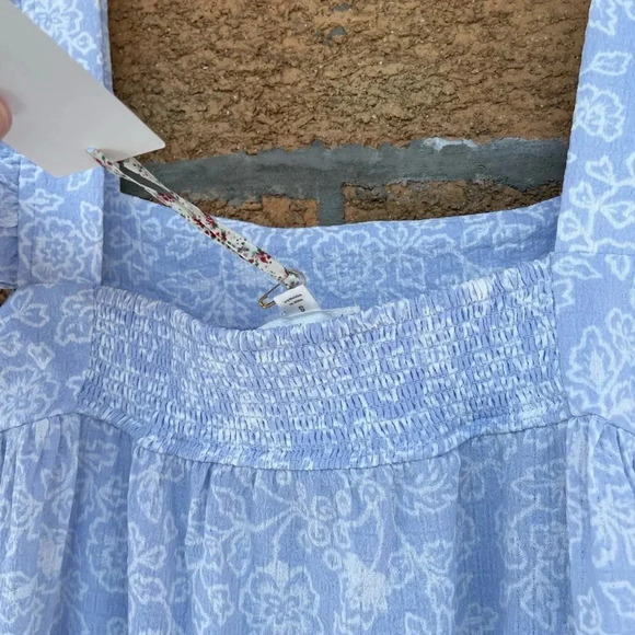 By the river KAYLEE FLUTTER SLEEVE dress small - Picture 10 of 16